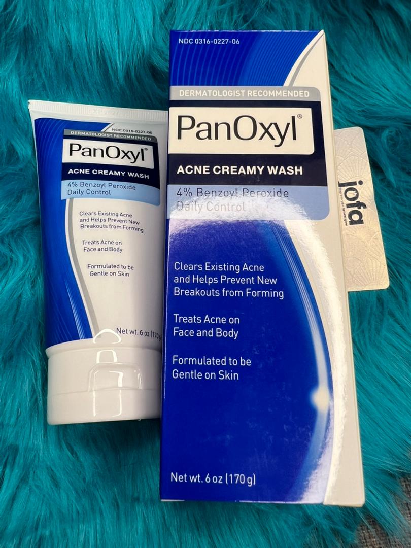 PanOxyl Acne Creamy Wash