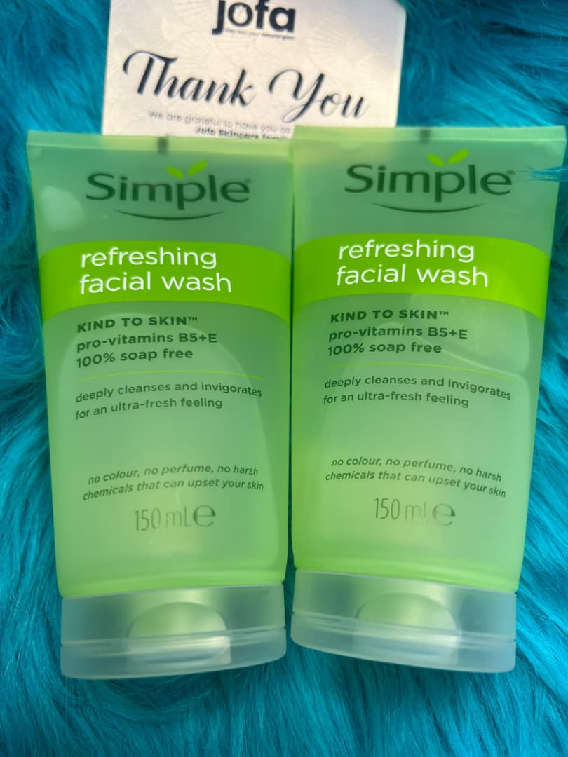 Simple Kind to Skin Refreshing Facial Wash